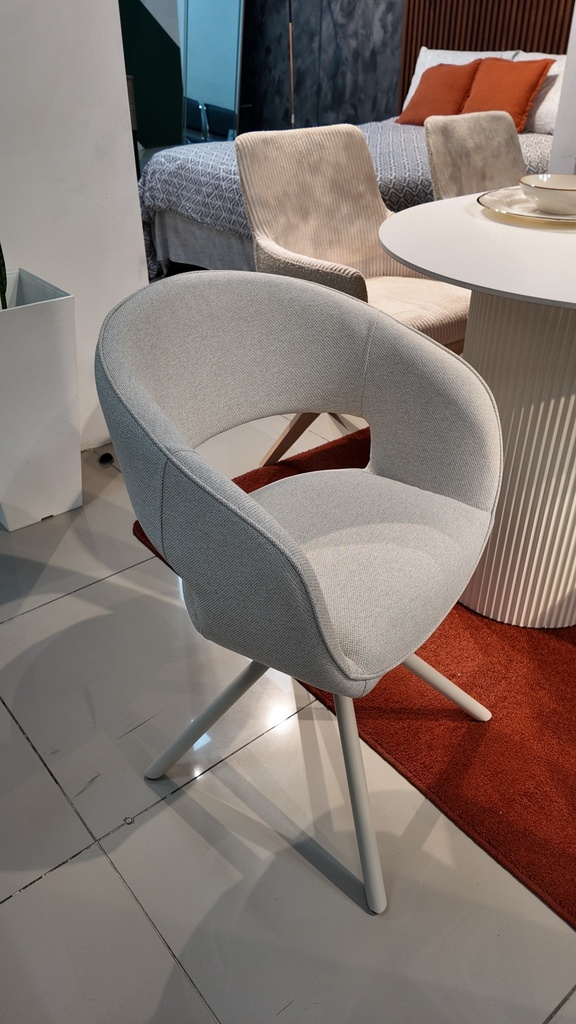 SILLA COMEDOR HOLLY BEIGE(52x58x81x48CM)