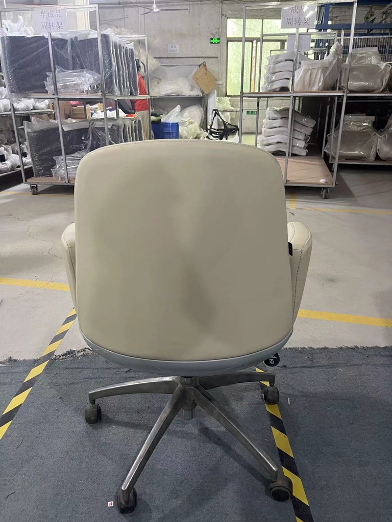 SILLA DE OFICINA EJECUTIVA MAX(RESPALDO BEIGE,ASIENTO BEIGE)