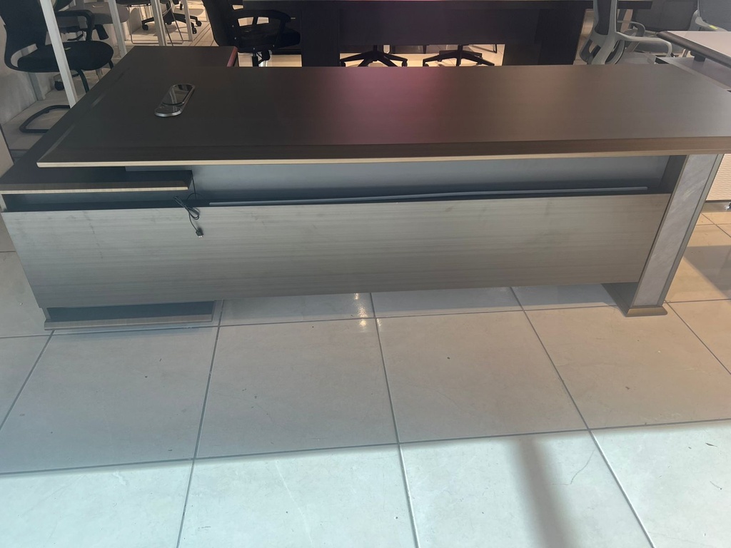 ESCRITORIO EJECUTIVO VERONA CAFÉ Y GRIS (260*180*75CM)
