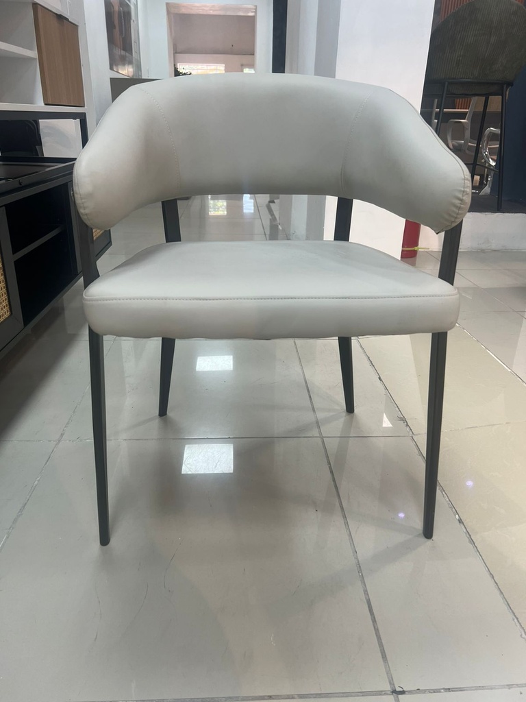 SILLA CAROL BLANCA-UPH