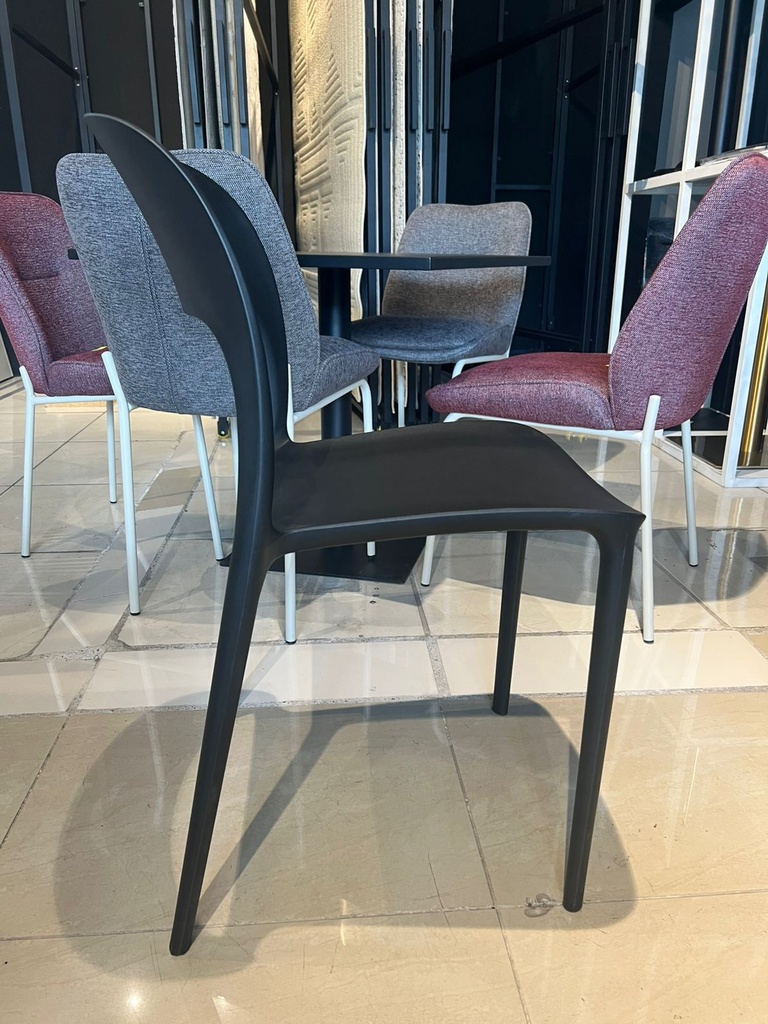 SILLA COMEDOR MARVIN NEGRA (40.8*41.9*82.7CM)-0226