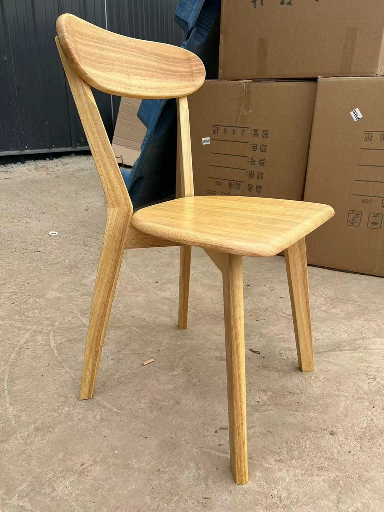 SILLA DARCY DE MADERA COLOR NATURAL(43_42_77CM).png